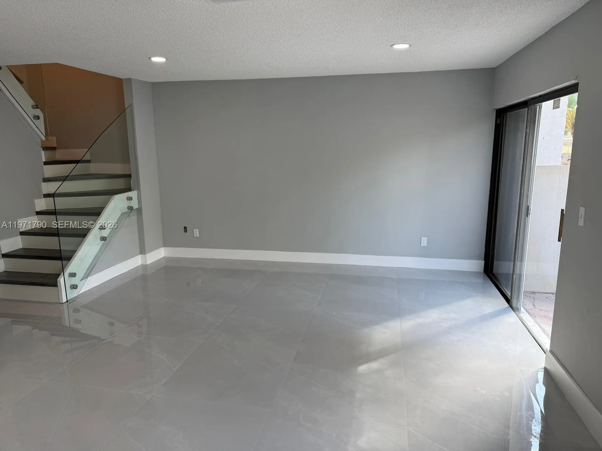 2700 N 34th Avenue Hollywood FL 33021