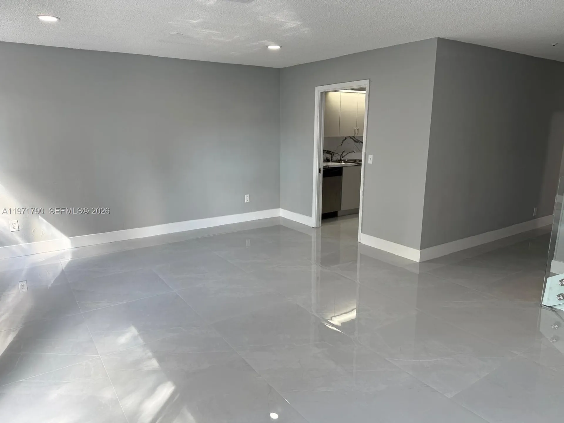 2700 N 34th Avenue Hollywood FL 33021