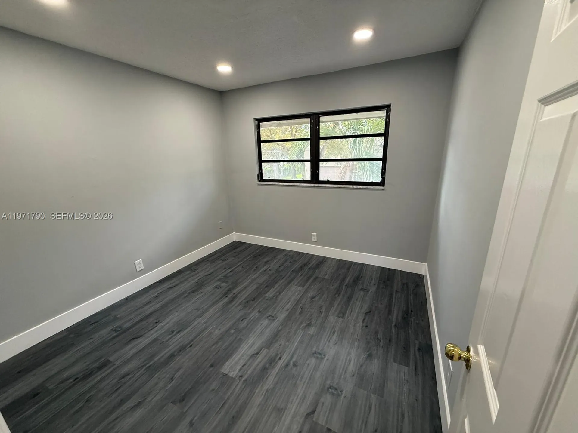 2700 N 34th Avenue Hollywood FL 33021