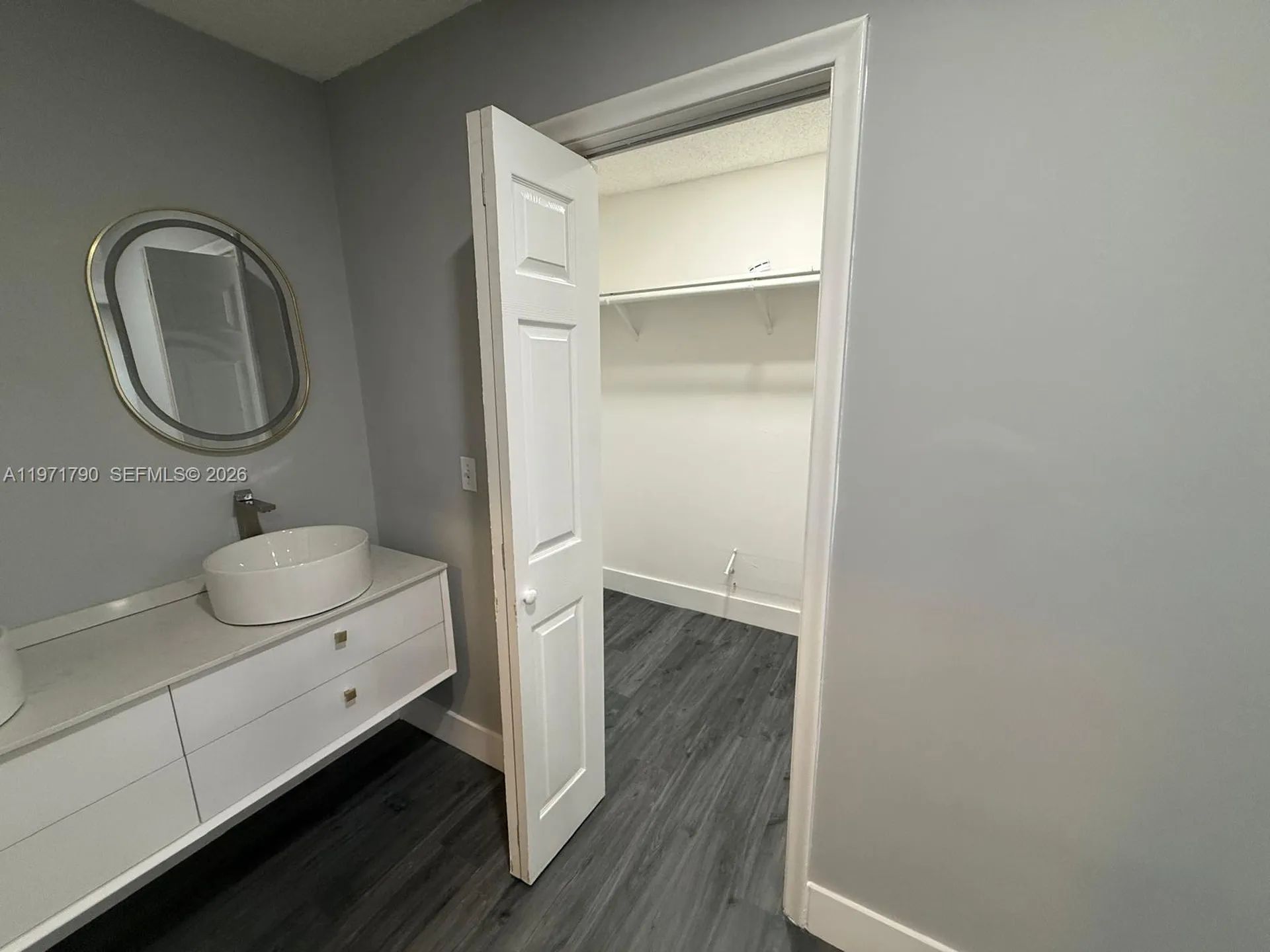 2700 N 34th Avenue Hollywood FL 33021
