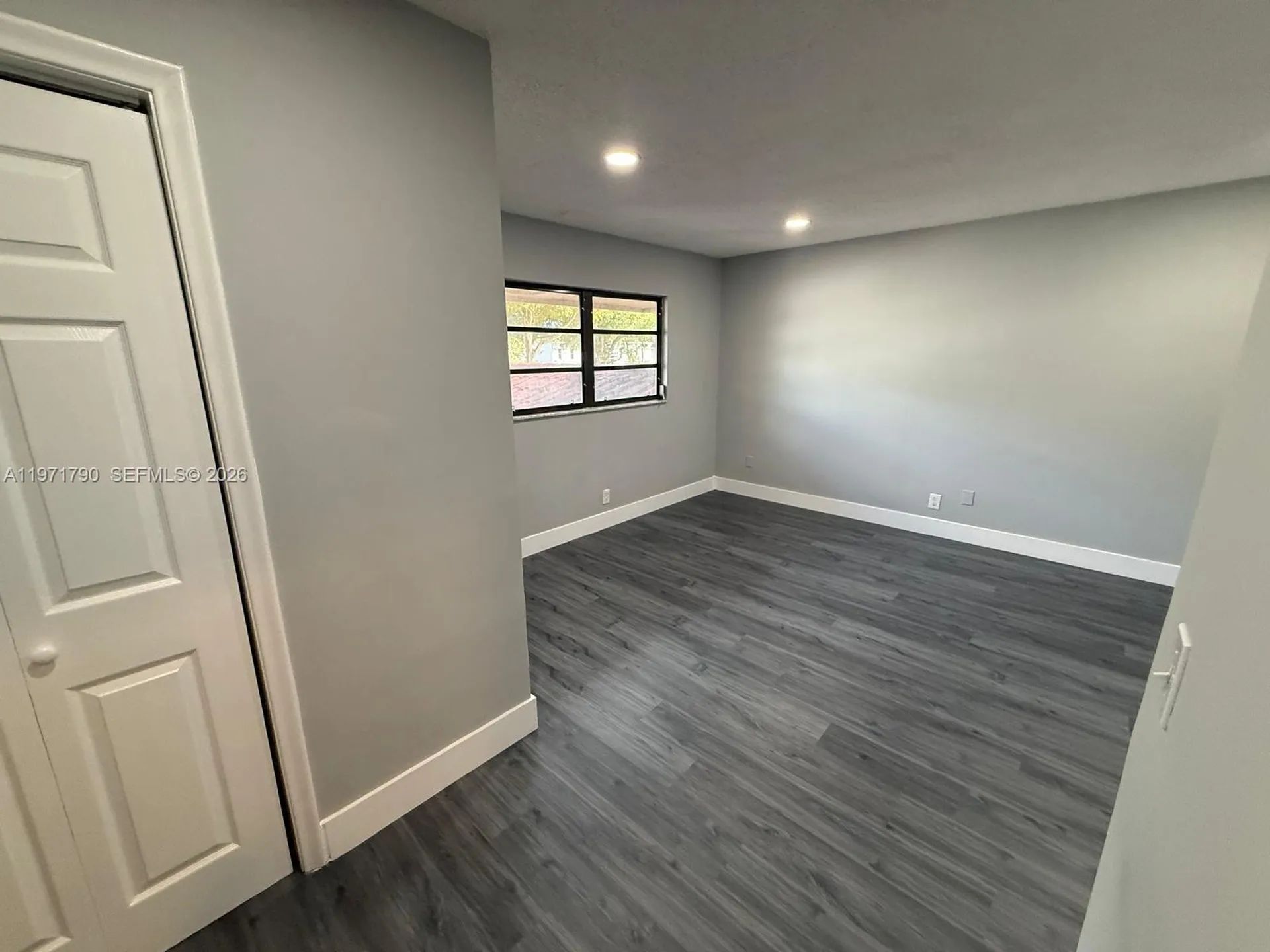 2700 N 34th Avenue Hollywood FL 33021