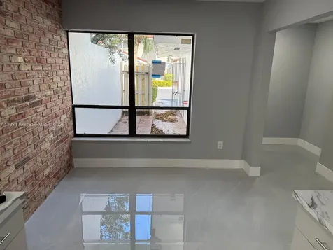 2700 N 34th Avenue Hollywood FL 33021