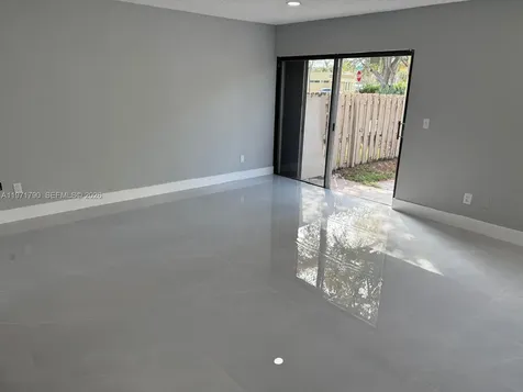 2700 N 34th Avenue Hollywood FL 33021