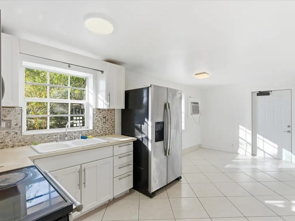 1561 SW 44th Terrace Fort Lauderdale FL 33317