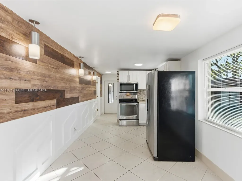 1561 SW 44th Terrace Fort Lauderdale FL 33317