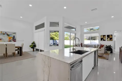 710 Lake Boulevard Weston FL 33326