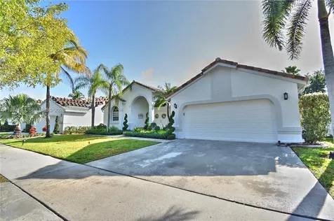 710 Lake Boulevard Weston FL 33326