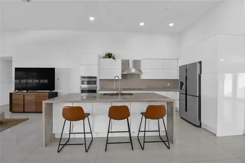 710 Lake Boulevard Weston FL 33326