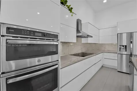710 Lake Boulevard Weston FL 33326
