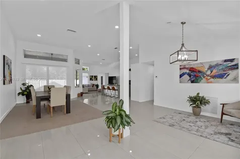710 Lake Boulevard Weston FL 33326