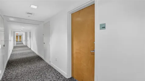 350 S Miami Avenue Miami FL 33130