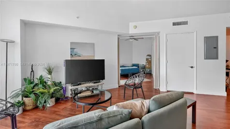 350 S Miami Avenue Miami FL 33130