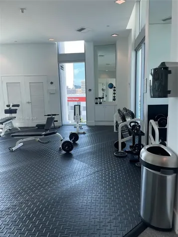 350 S Miami Avenue Miami FL 33130