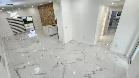16515 SW 97th Street Miami FL 33196