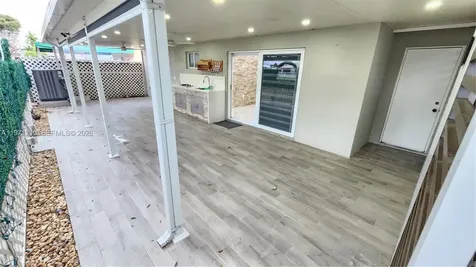 16515 SW 97th Street Miami FL 33196