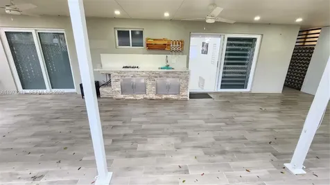 16515 SW 97th Street Miami FL 33196