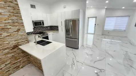 16515 SW 97th Street Miami FL 33196