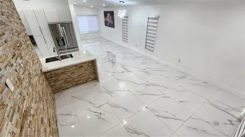 16515 SW 97th Street Miami FL 33196