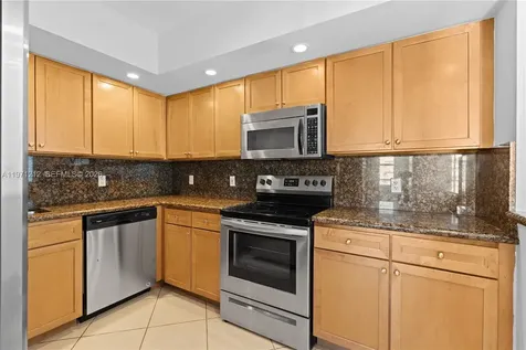 5600 Collins Avenue Miami Beach FL 33140