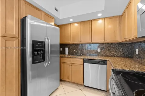 5600 Collins Avenue Miami Beach FL 33140