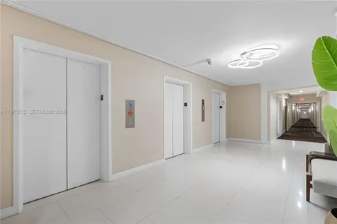 5600 Collins Avenue Miami Beach FL 33140