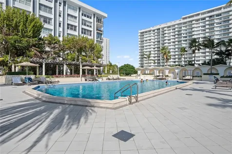5600 Collins Avenue Miami Beach FL 33140