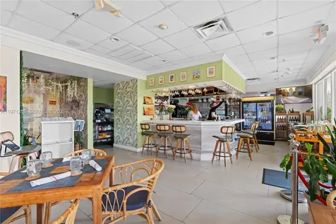5600 Collins Avenue Miami Beach FL 33140