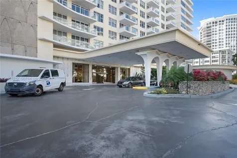 5600 Collins Avenue Miami Beach FL 33140