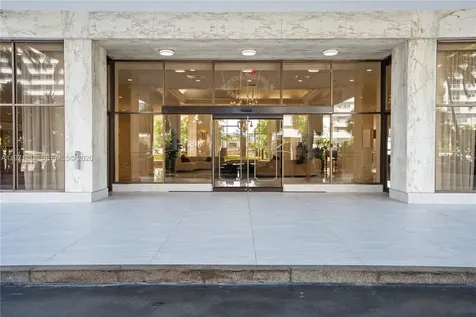 5600 Collins Avenue Miami Beach FL 33140