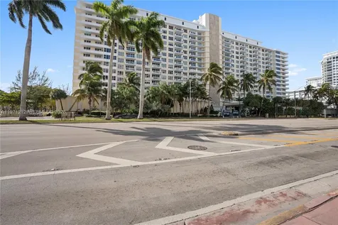 5600 Collins Avenue Miami Beach FL 33140