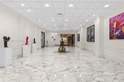 5600 Collins Avenue Miami Beach FL 33140