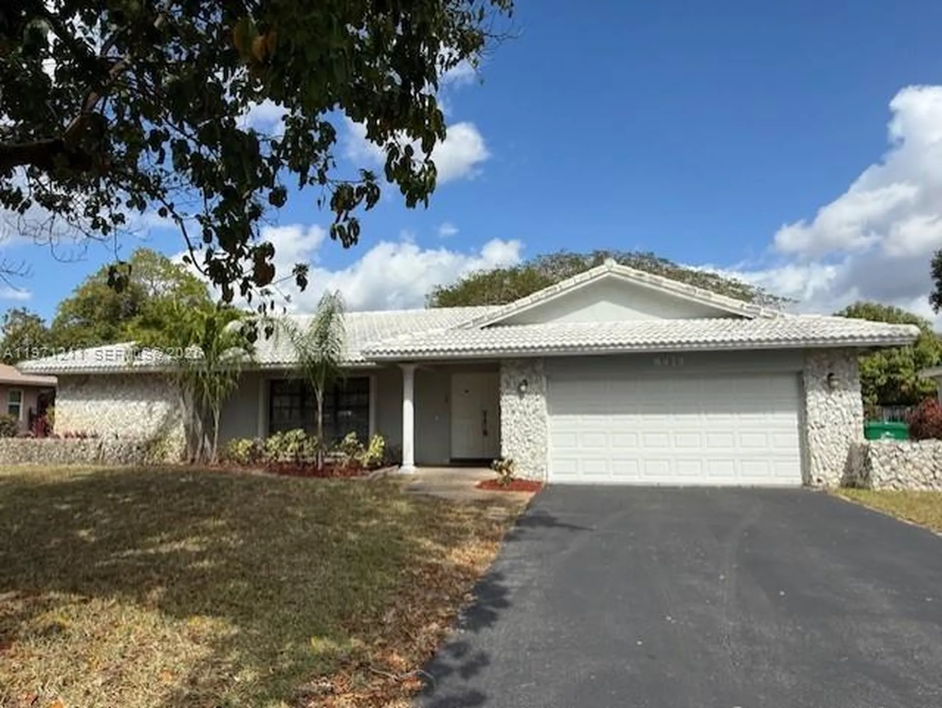 8475 NW 2nd Manor Coral Springs FL 33071