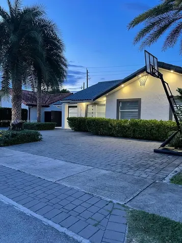 13123 SW 26th Terrace Miami FL 33175