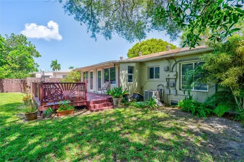 265 NE 116th Street Miami FL 33161