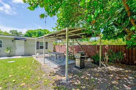265 NE 116th Street Miami FL 33161