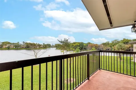 9785 Nob Hill Court Sunrise FL 33351