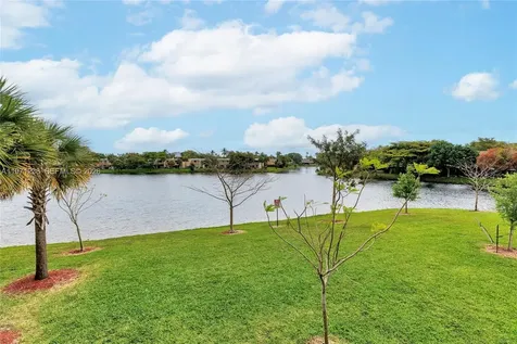 9785 Nob Hill Court Sunrise FL 33351