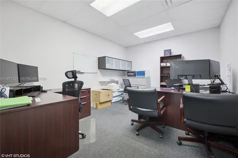 10405 NW 37th Terrace Doral FL 33178