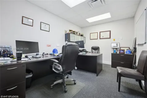 10405 NW 37th Terrace Doral FL 33178