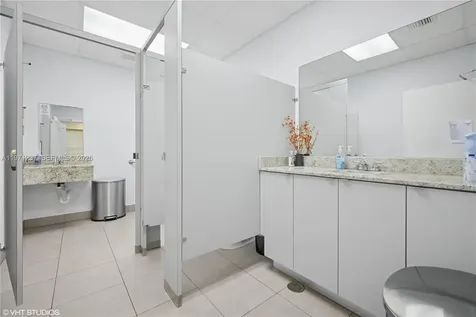 10405 NW 37th Terrace Doral FL 33178