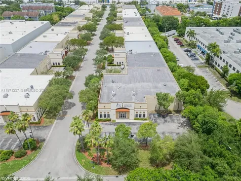 10405 NW 37th Terrace Doral FL 33178