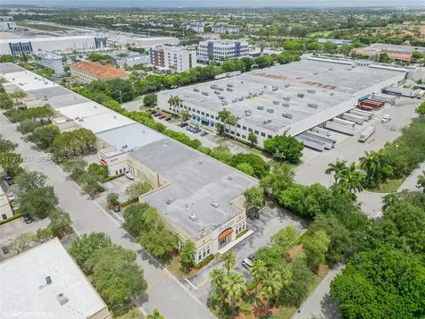10405 NW 37th Terrace Doral FL 33178