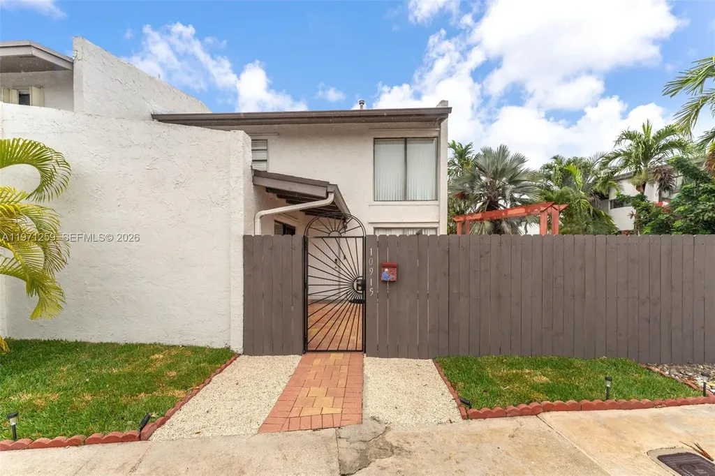 10915 SW 71st Street Miami FL 33173
