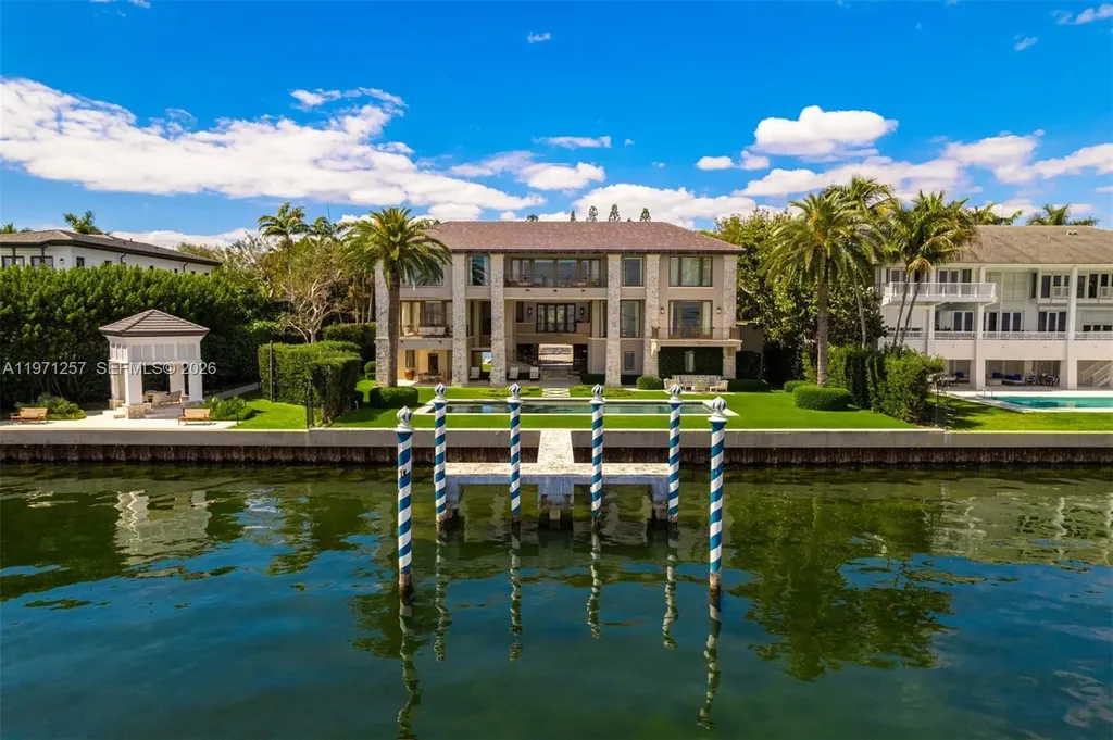 10 Tahiti Beach Island Road Coral Gables FL 33143