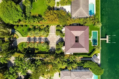 10 Tahiti Beach Island Road Coral Gables FL 33143