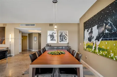 21150 Point Place Aventura FL 33180