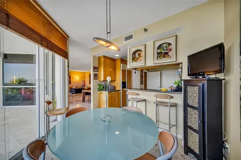 21150 Point Place Aventura FL 33180