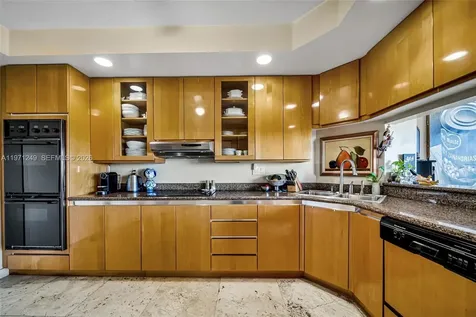 21150 Point Place Aventura FL 33180