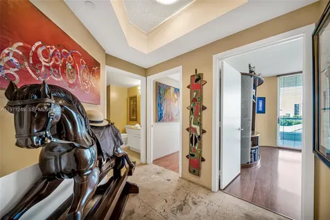 21150 Point Place Aventura FL 33180