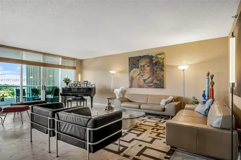 21150 Point Place Aventura FL 33180